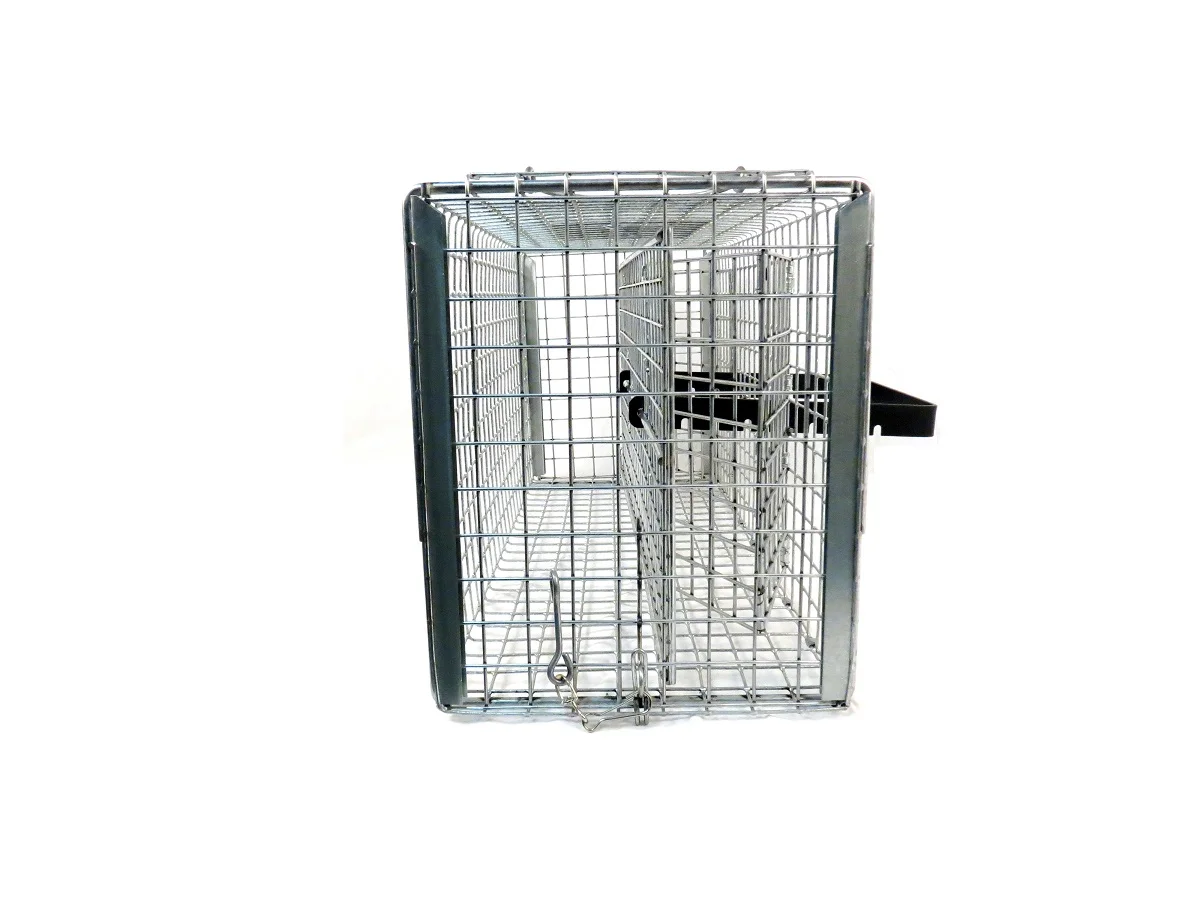 Tomahawk Restraint Module z boku – panel dociskowy i ramię blokujące (zdjęcie modelu RM30)