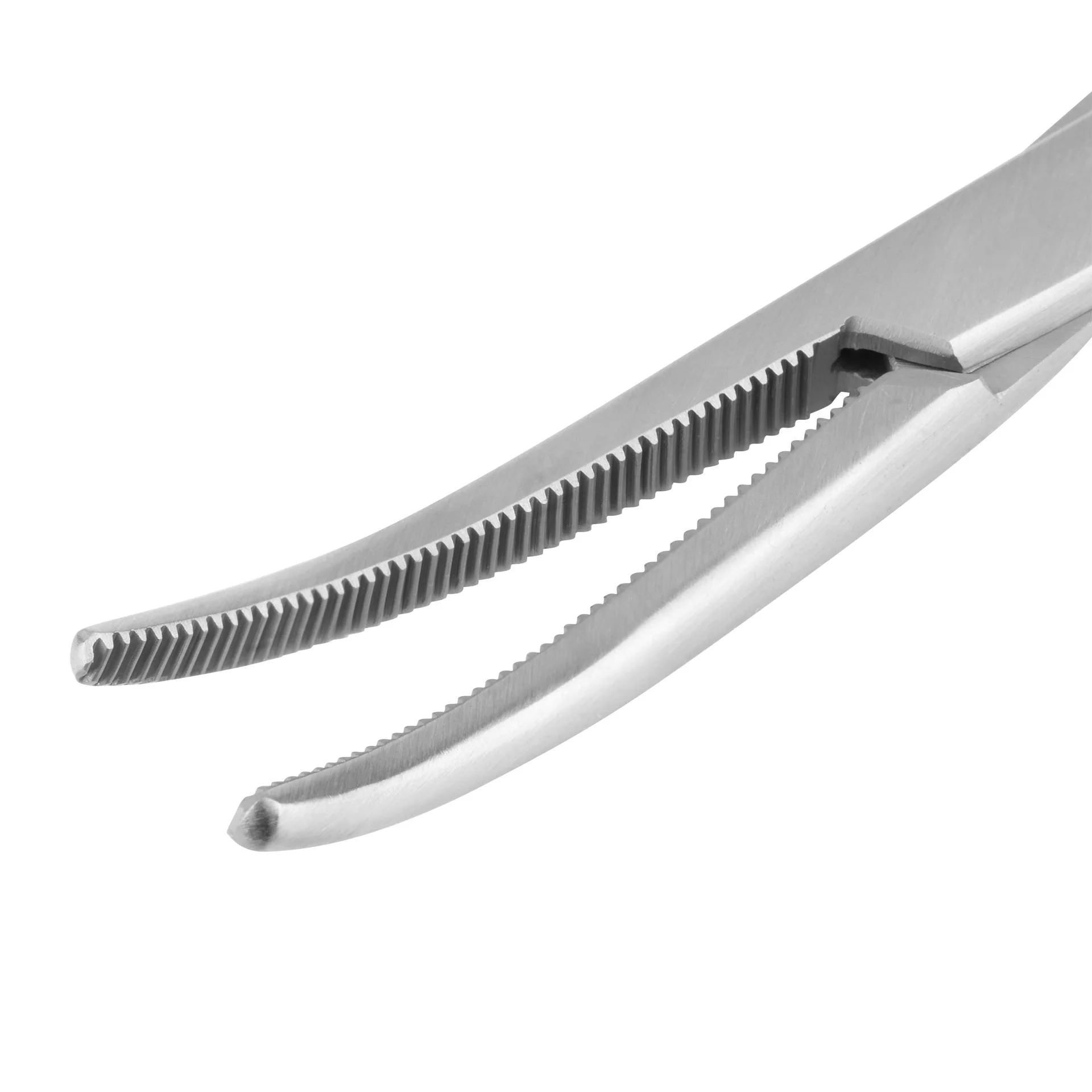 Szczęki kleszczy naczyniowych Crile 14 cm – zbliżenie