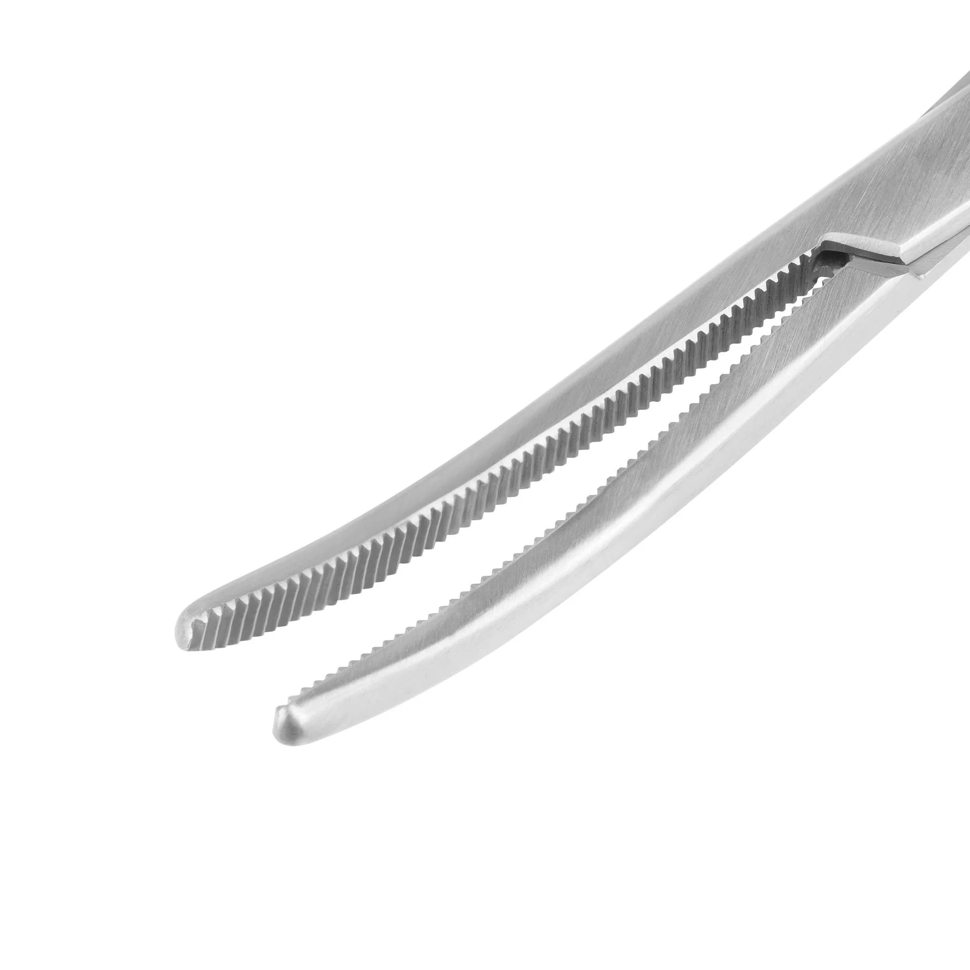 Szczęki kleszczy naczyniowych Rochester-Pean 16 cm – zbliżenie